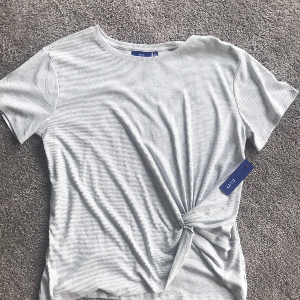 Apt 9 short sleeve shirt.